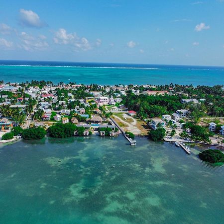 Hidden Treasure Vacation Home Blue Bay Cottage Caye Caulker Buitenkant foto